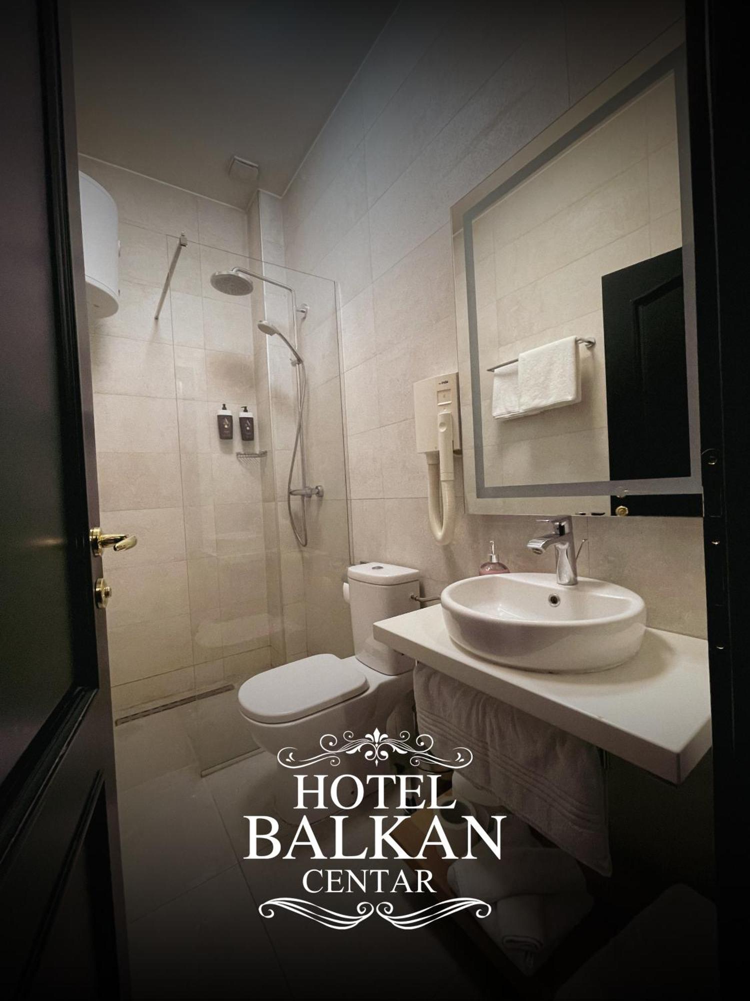 Hotel Balkan Centar Bijeljina Exterior photo